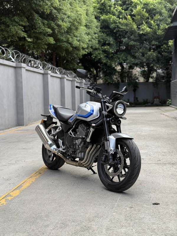 二手本田CB500 Super Four