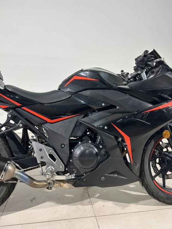 二手豪爵铃木GSX250R