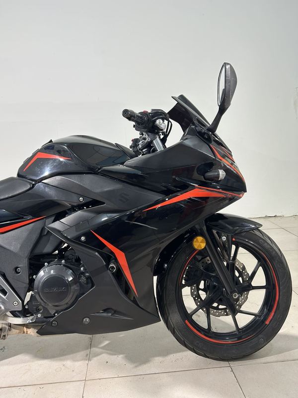 二手豪爵铃木GSX250R