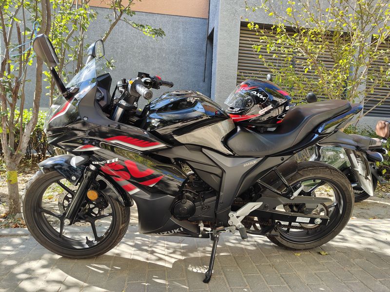 二手济南铃木极客飒 Gixxer 155