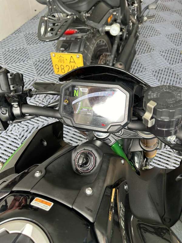 二手川崎Z900
