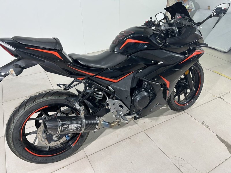 二手豪爵铃木GSX250R