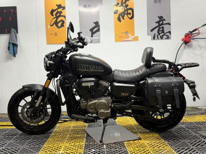 二手QJMOTOR闪300