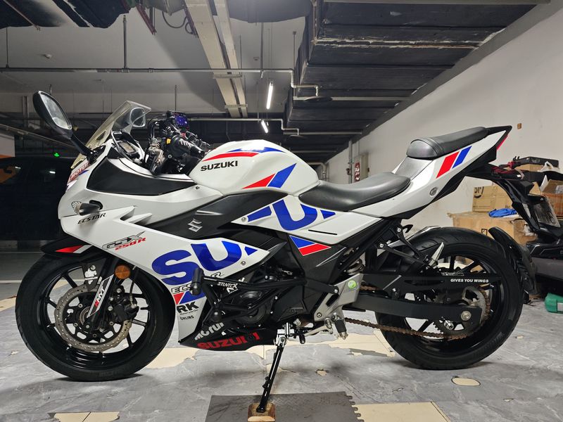 二手豪爵铃木GSX250R