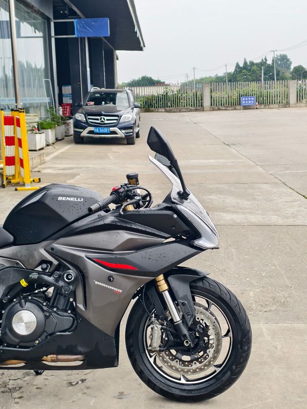 二手贝纳利龙卷风 Tornado 552R