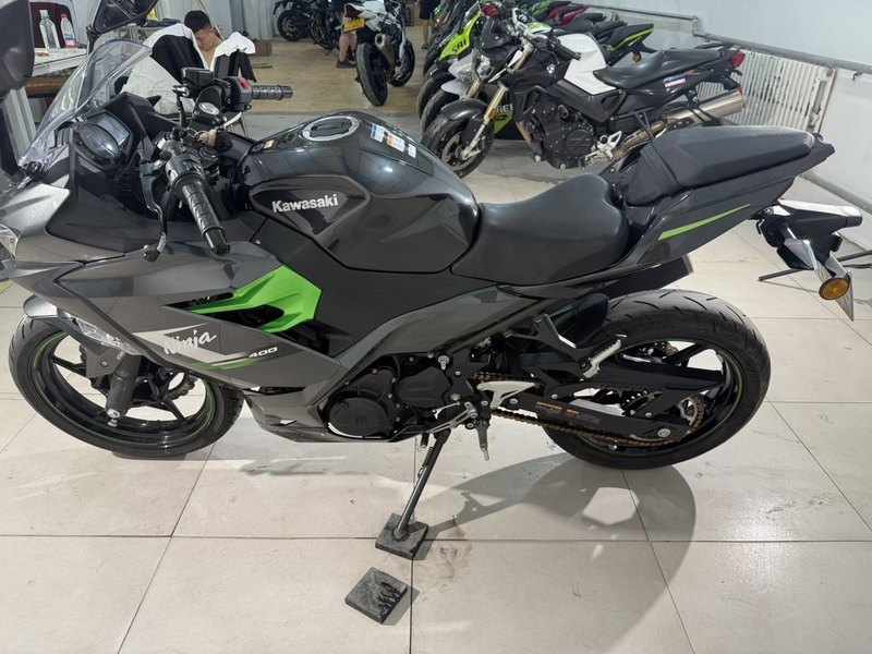 二手川崎Ninja 400