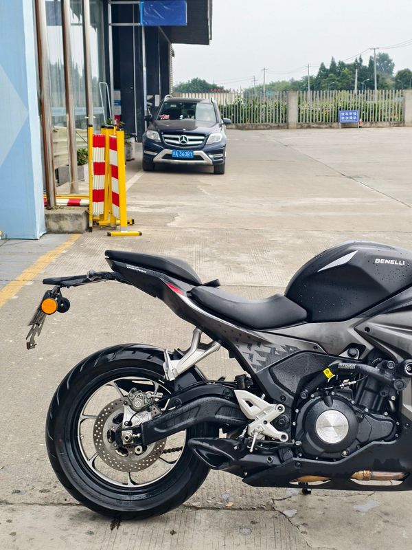 二手贝纳利龙卷风 Tornado 552R