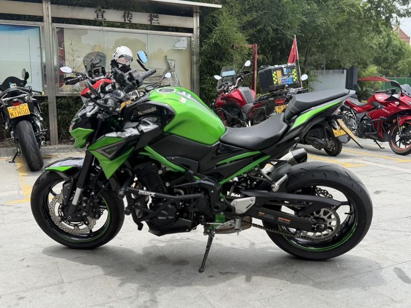 二手川崎Z900