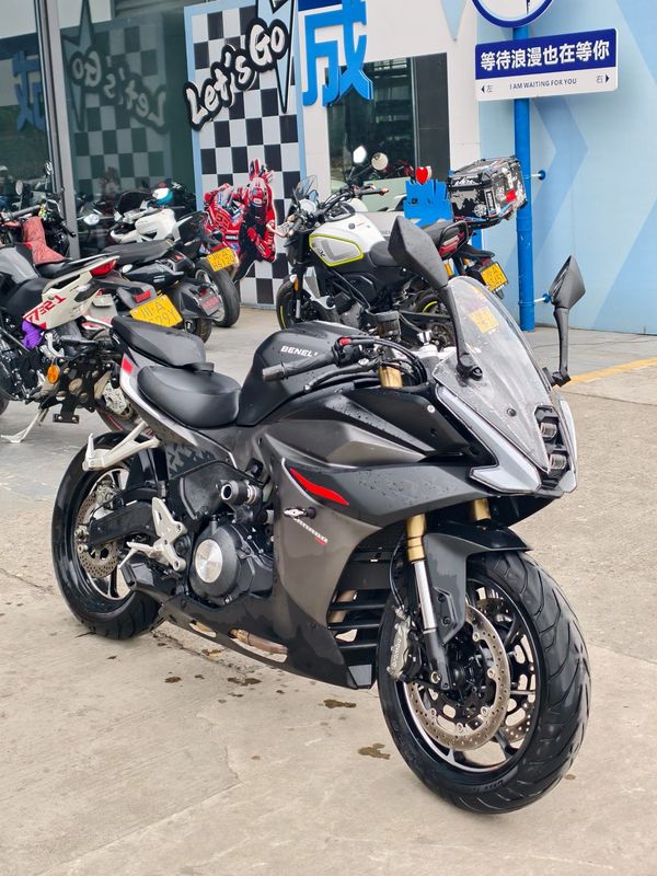 二手贝纳利龙卷风 Tornado 552R