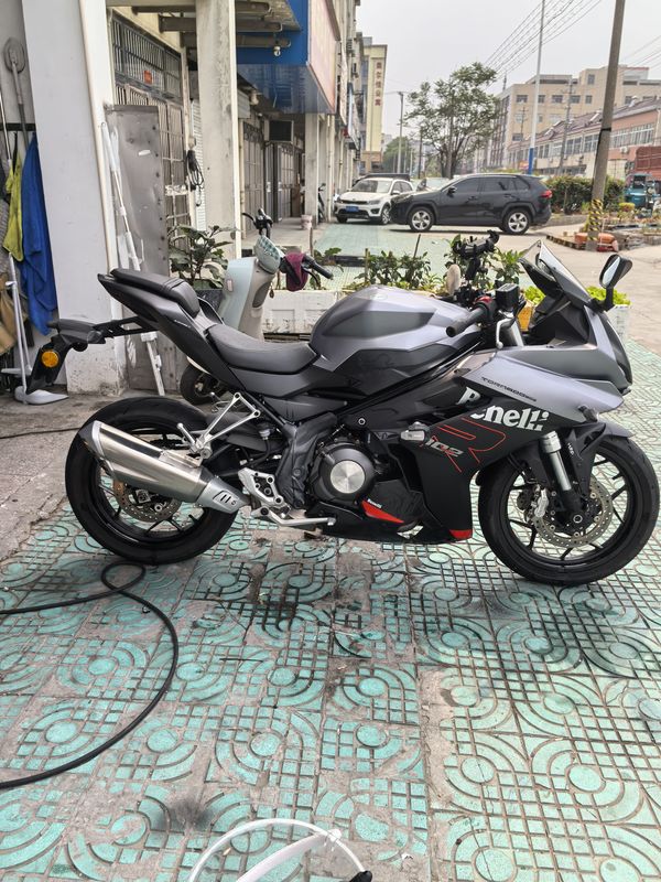 二手贝纳利龙卷风 Tornado 302R