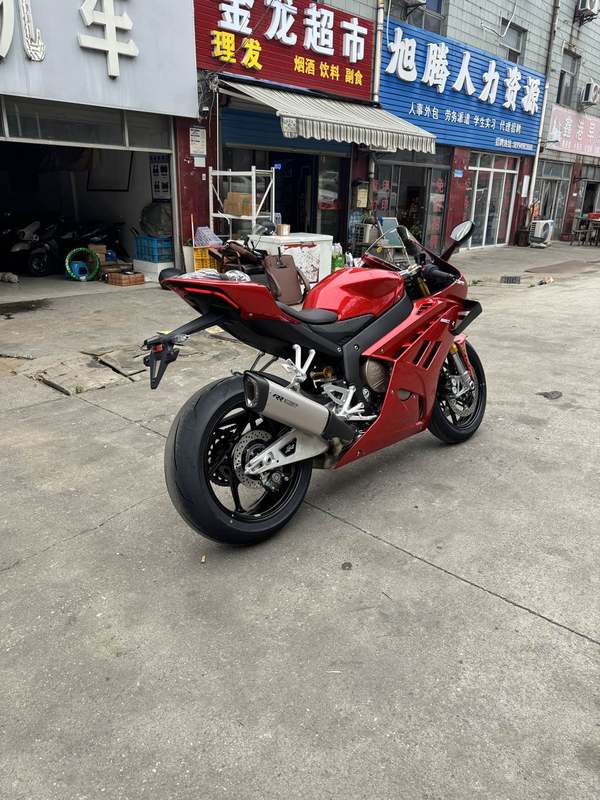 二手张雪机车820RR