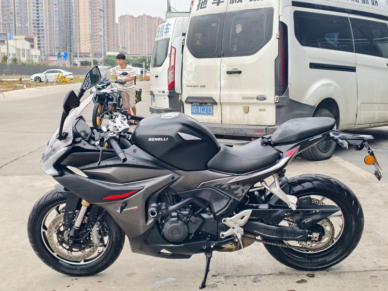 二手贝纳利龙卷风 Tornado 552R