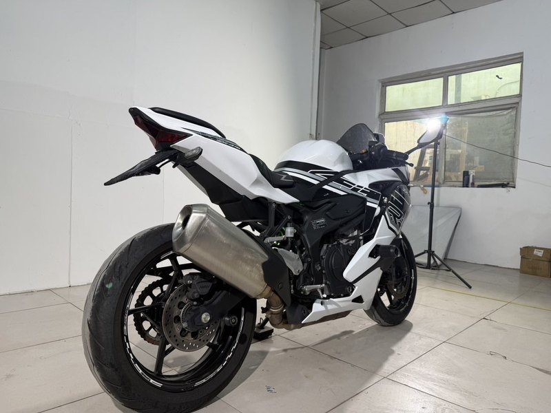 二手川崎ZX-4R