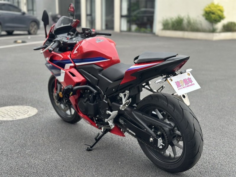二手本田CBR400R