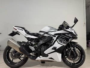 二手川崎ZX-4R