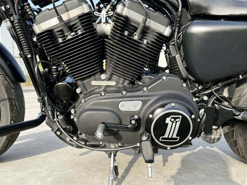 二手哈雷戴维森Iron883 硬汉