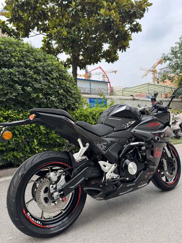 二手贝纳利龙卷风 Tornado 552R