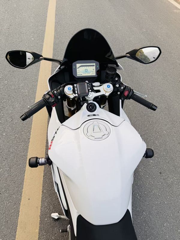 二手张雪机车500RR
