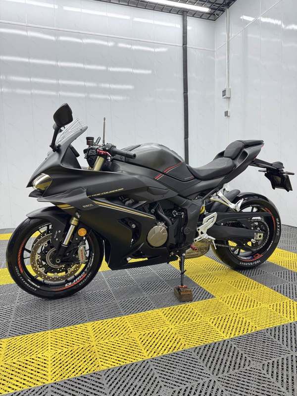 二手QJMOTOR赛800