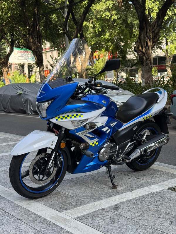二手铃木GW 250F Inazuma 