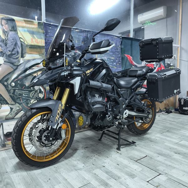 二手贝纳利TRK702
