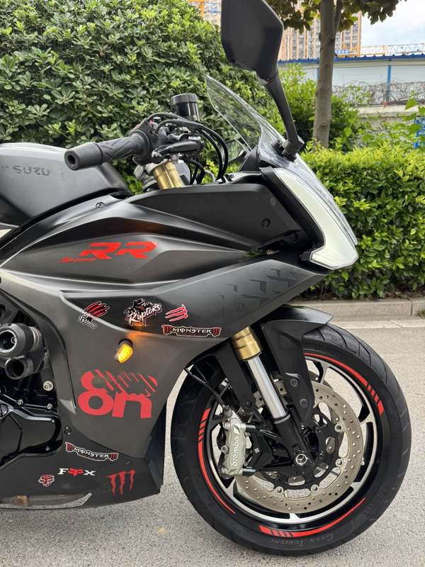 二手贝纳利龙卷风 Tornado 552R