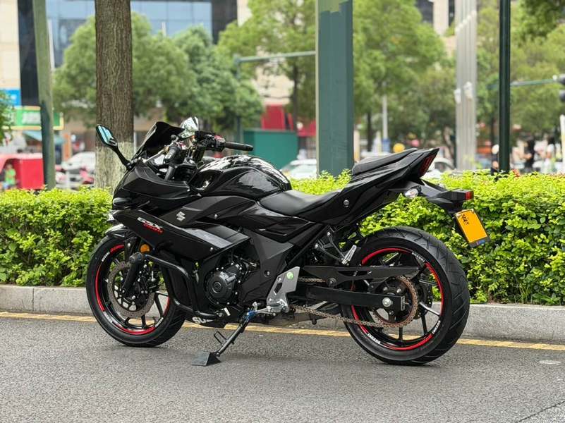 二手豪爵铃木GSX250R