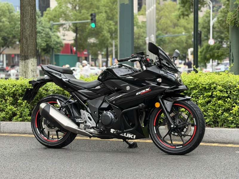 二手豪爵铃木GSX250R