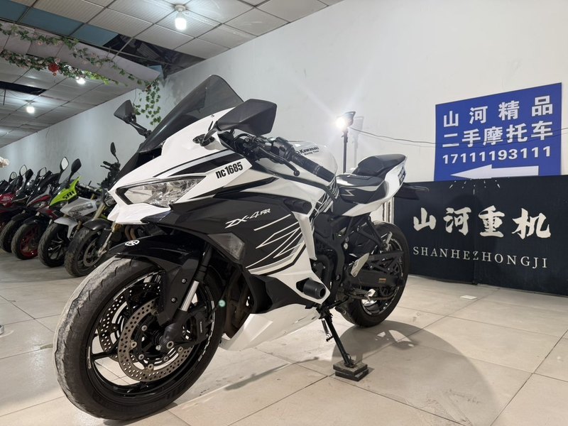 二手川崎ZX-4R