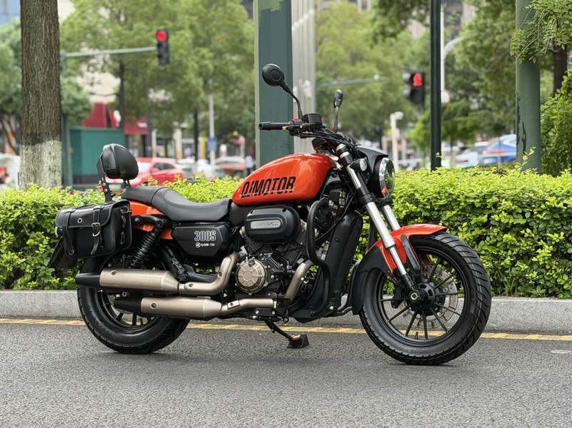 二手QJMOTOR闪300