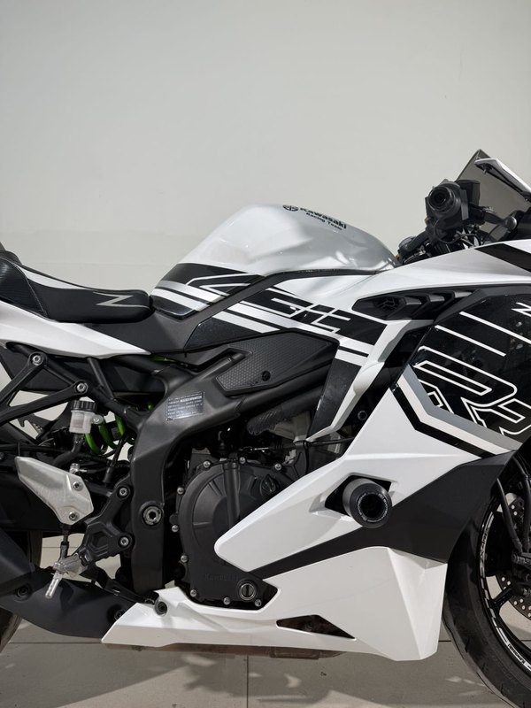 二手川崎ZX-4R