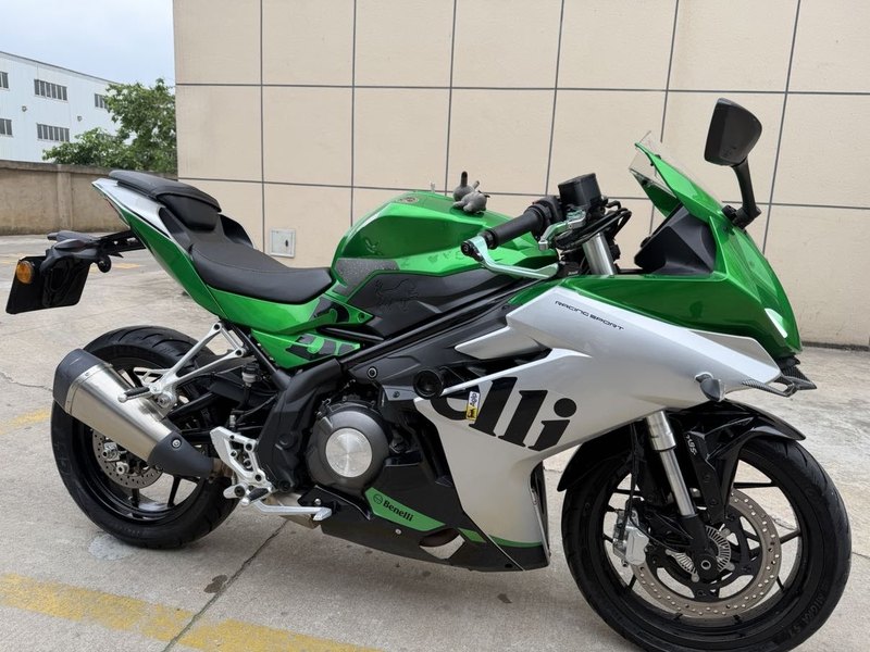 二手贝纳利龙卷风 Tornado 252R