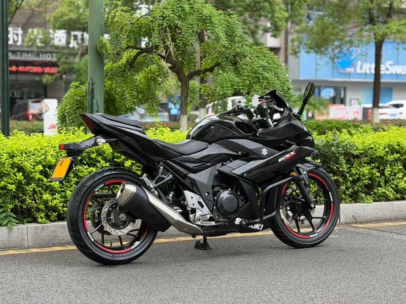 二手豪爵铃木GSX250R