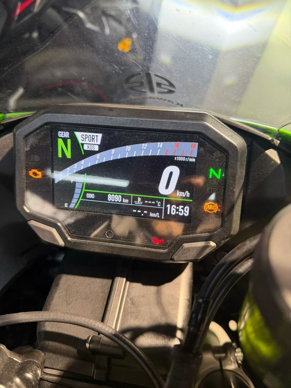 二手川崎Ninja ZX-6R 