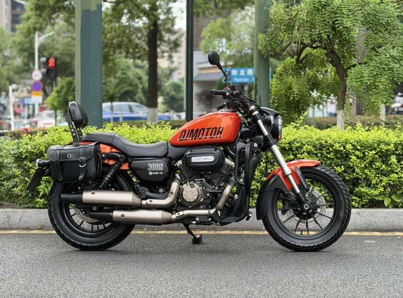 二手QJMOTOR闪300