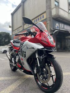 二手贝纳利龙卷风 Tornado 252R
