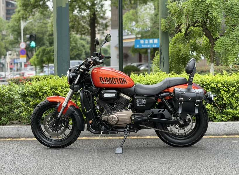 二手QJMOTOR闪300