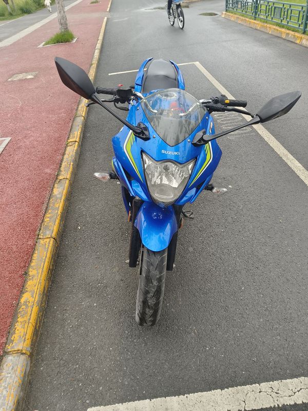 二手济南铃木极客飒 Gixxer 155