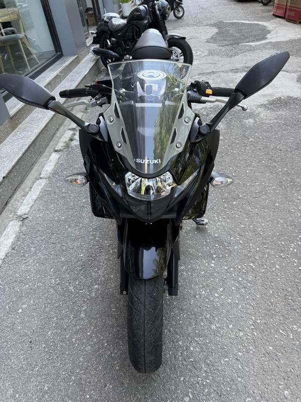 二手豪爵铃木GSX250R