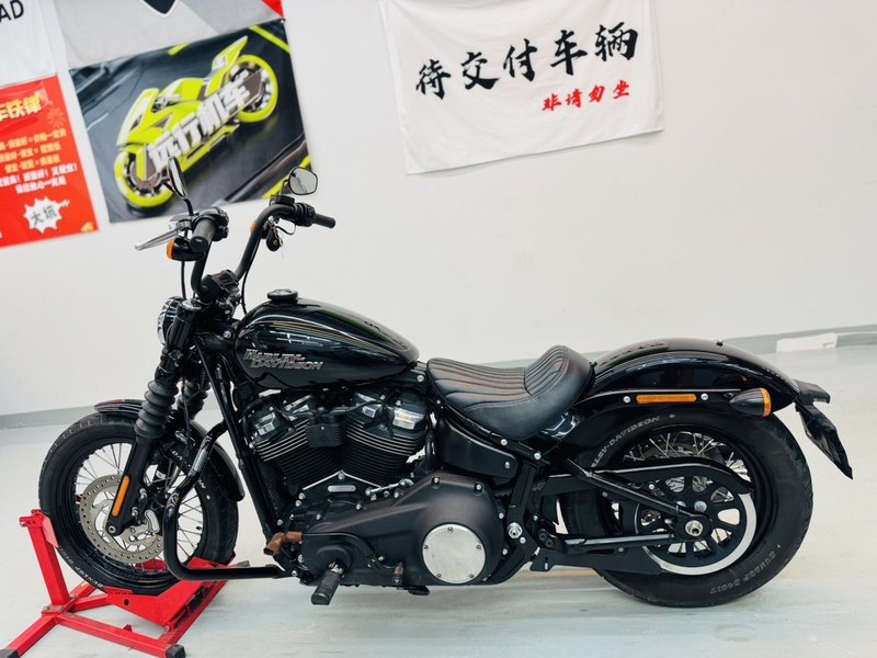 二手哈雷戴维森街霸 Street Bob