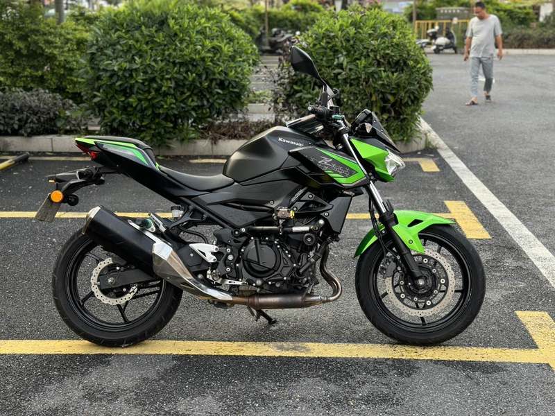 二手川崎Z400