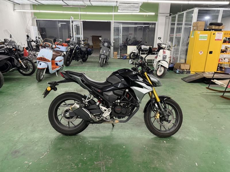 二手五羊本田CB190R 暴锋眼