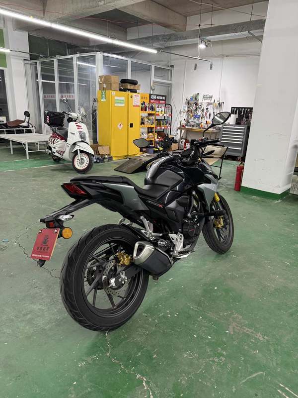 二手五羊本田CB190R 暴锋眼