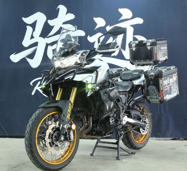 二手贝纳利TRK702