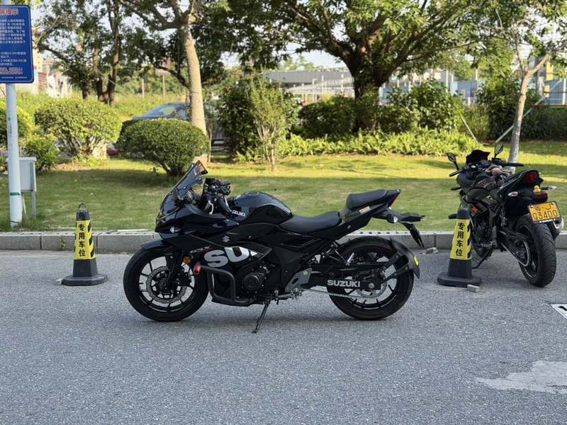 二手豪爵铃木GSX250R
