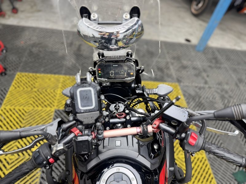 二手豪爵铃木DL250