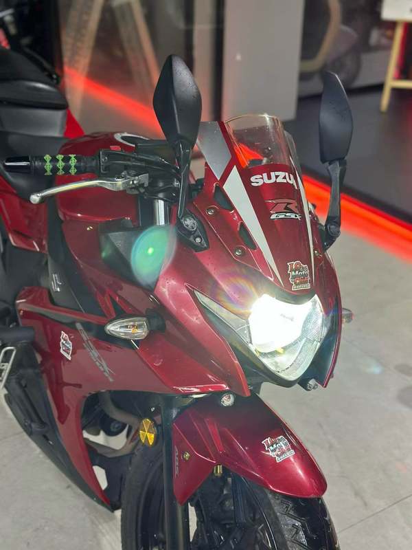二手豪爵铃木GSX250R