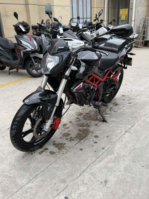 二手贝纳利红宝龙 TNT150i