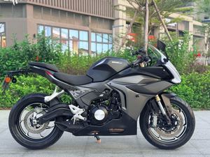 二手贝纳利龙卷风 Tornado 552R