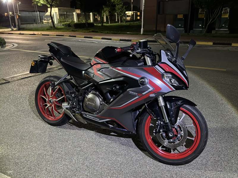二手QJMOTOR赛400